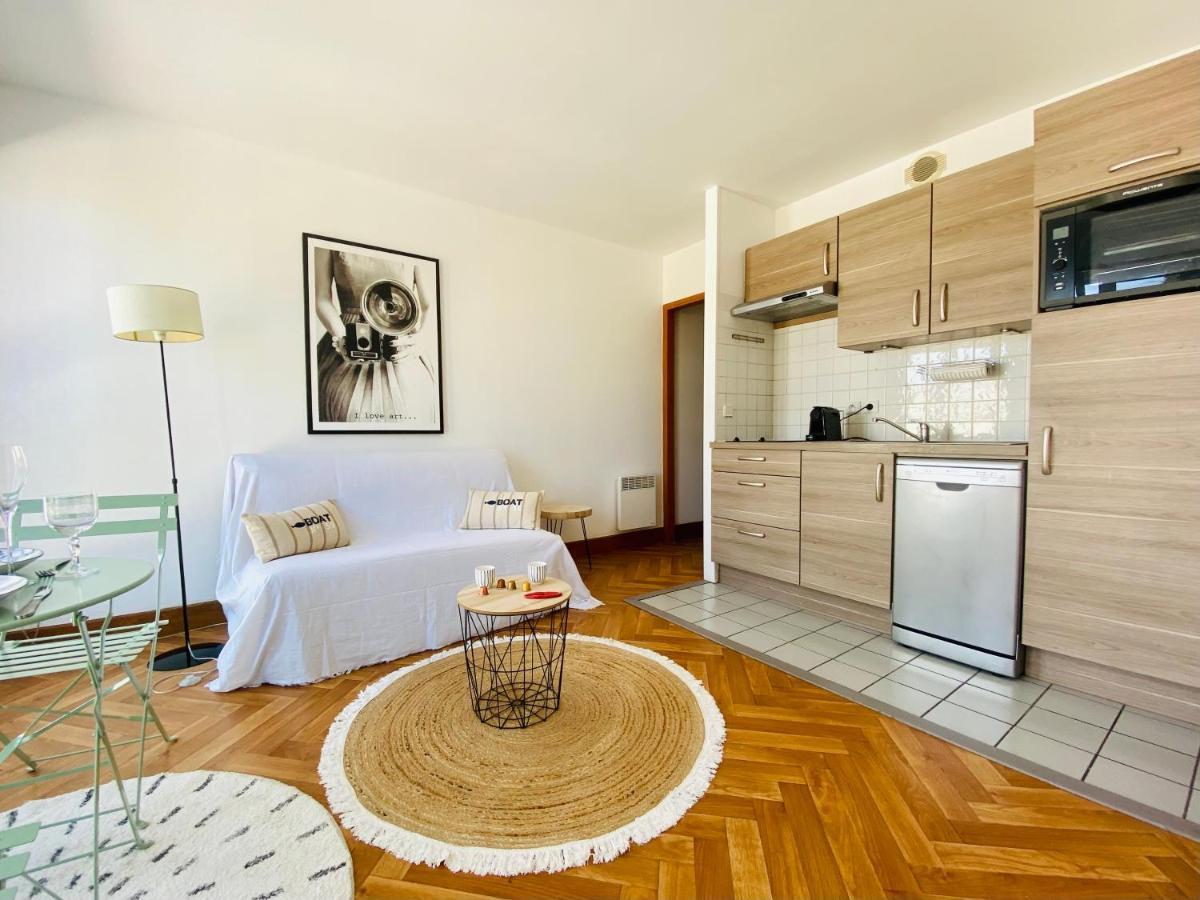 Appartement Saint Claude - Centre Port ลาโรแชล ภายนอก รูปภาพ